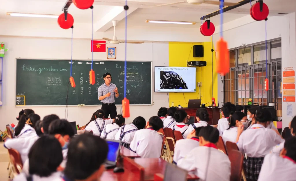 interactive flat panel Salatiga untuk pembelajaran interaktif di kelas