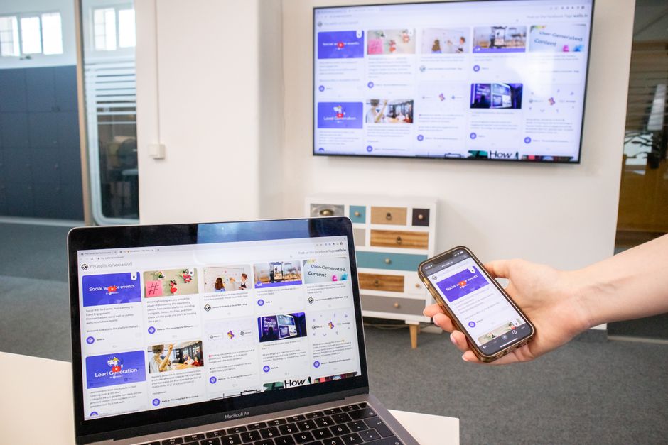 Samsung Flip vs Interactive Flat Panel