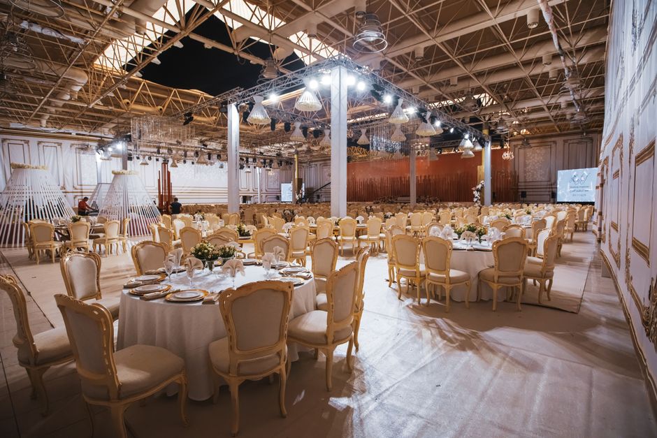 Videotron untuk Ballroom