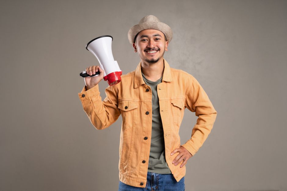 Speaker Informasi Publik