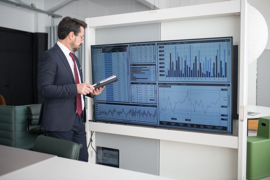 Interactive Monitor